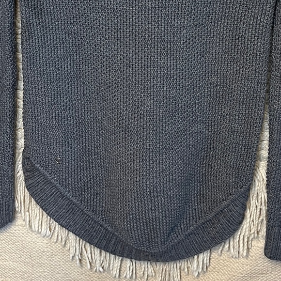 LULULEMON heathered medium gray crewneck Passage merino wool sweater 10 - Picture 7 of 8